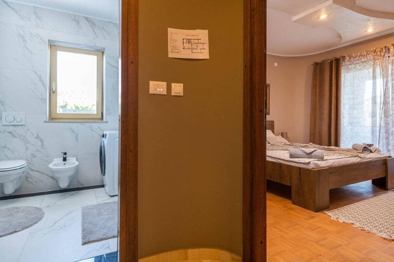 Villa Zorica Poreč Exteriör bild