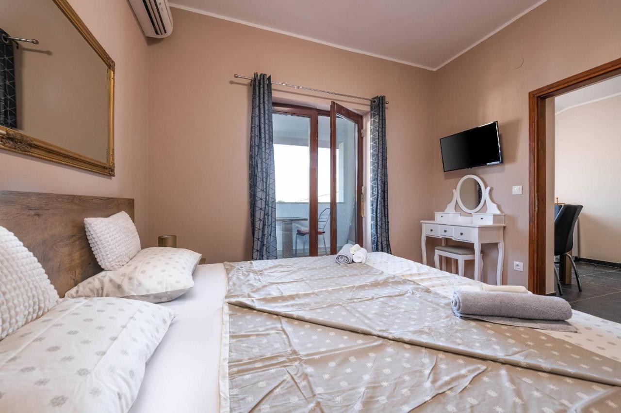 Villa Zorica Poreč Exteriör bild