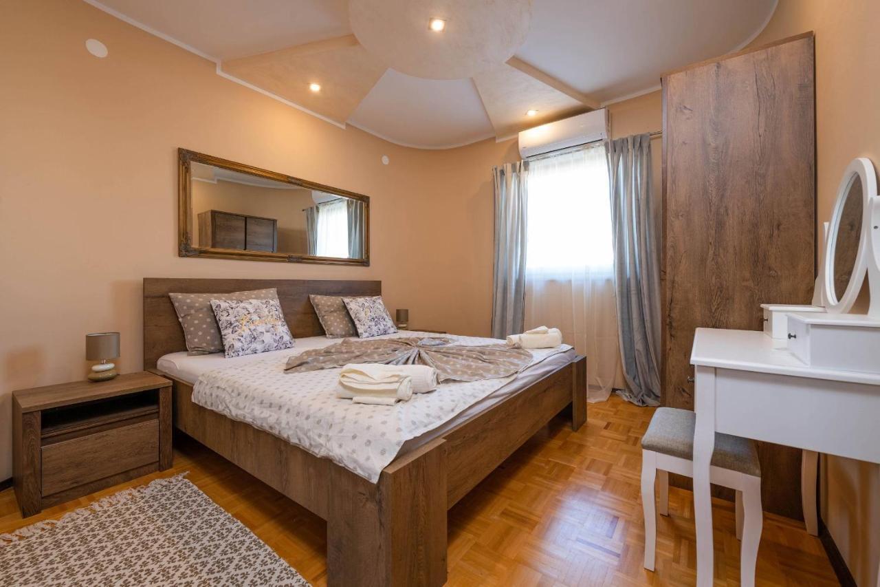 Villa Zorica Poreč Exteriör bild